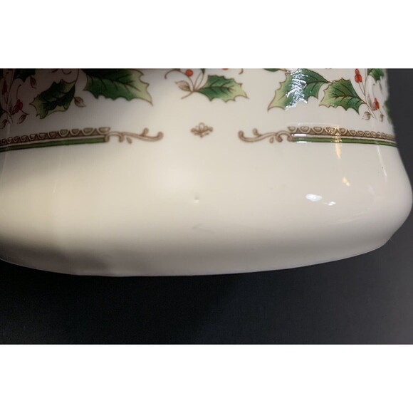 Royal Limited Holly Holiday Covered Boxes Trinket Dish with Lid Japan Set of 2 - Picture 5 of 10